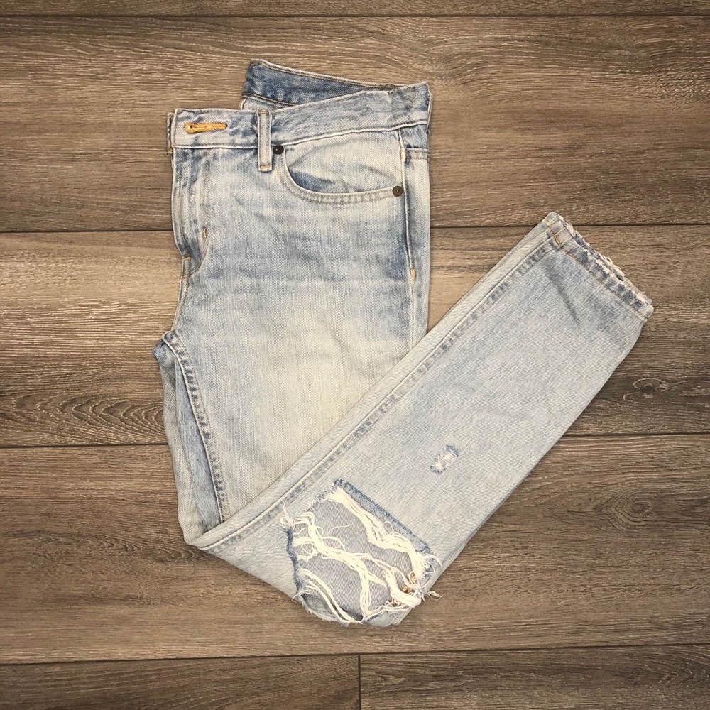 Urban outfitters BDG slim ripped boyfriend jeans